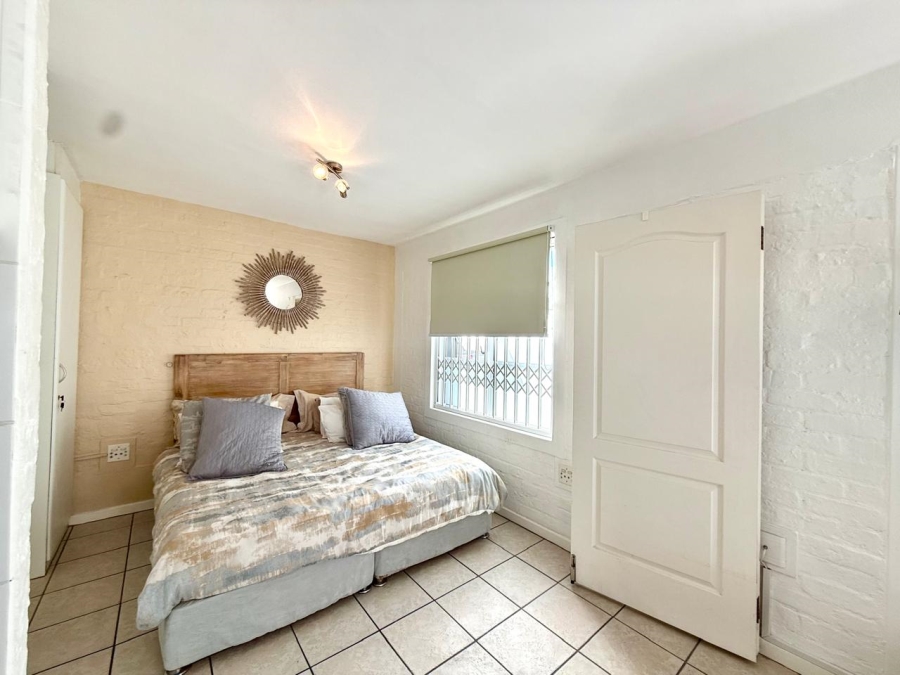 To Let 0 Bedroom Property for Rent in Green Point Western Cape